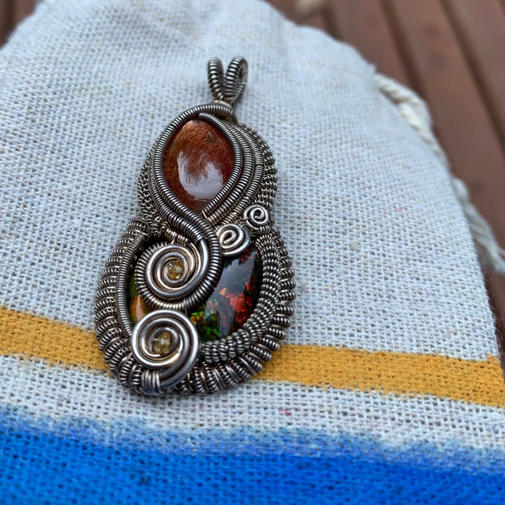 Twisted Bliss Designs ⚡️ - Picture 3 of 3